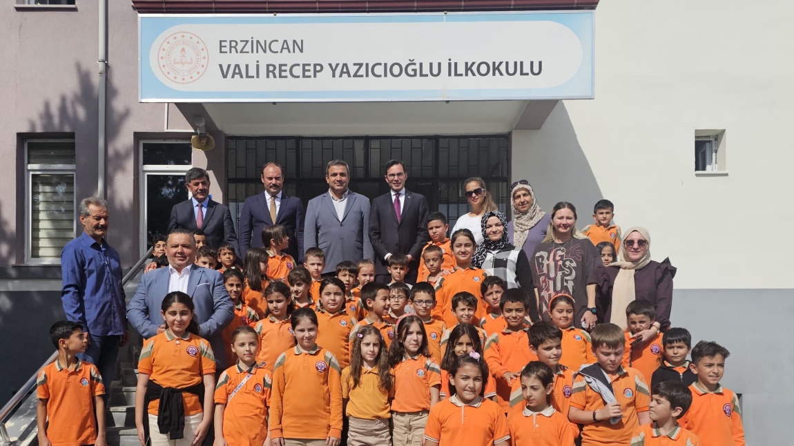 Efsane Valimiz Recep  Yazıcıoğlu’nun Kıymetli Oğlu Sayın Mehmet  Kemal Yazıcıoğlu’nun Okulumuz Ziyareti 